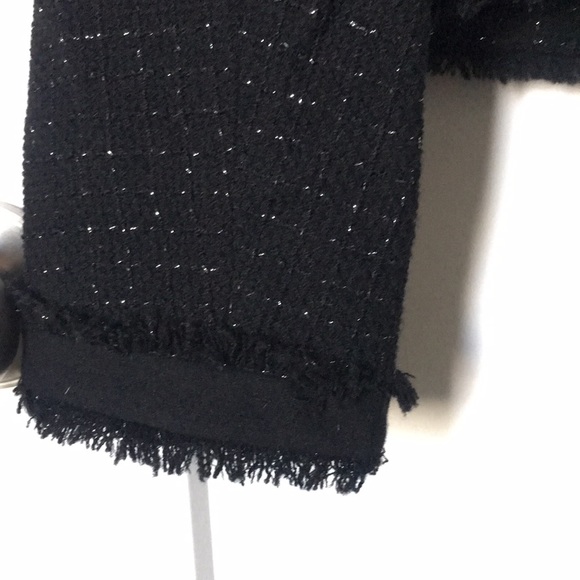 Plastic Island blazer, looks Chanel - Picture 10 of 11